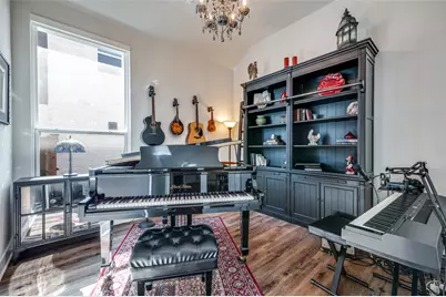 1521 Creekside Drive, Van Alstyne, TX 75495 - Photo 4