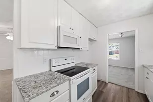 2927 Eric Ln, Farmers Branch, TX 75234 - Photo 14