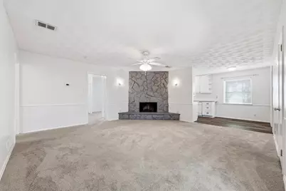 2927 Eric Lane, Farmers Branch, TX 75234 - Photo 10