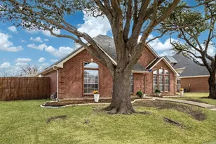 2059 Birchwood Ct, Lewisville, TX 75067 - Photo 4