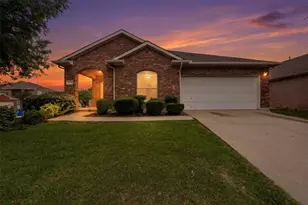 4524 Oakgrove Ln, Sachse, TX 75048 - Photo 2