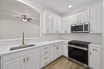 313 Nutmeg, Burleson, TX 76028 - Photo 10