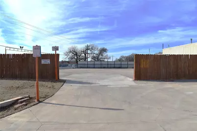 2000 Northwest Parkway #C, Sanctuary, TX 76020 - Photo 8