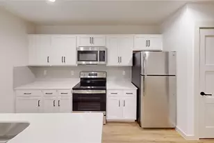 715 N Lancaster Ave, Dallas, TX 75203 - Photo 1