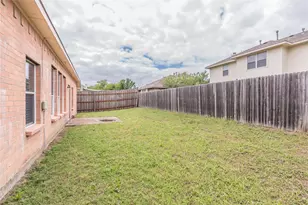 3331 Sedona Dr, Grand Prairie, TX 75052 - Photo 34