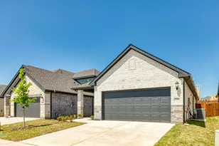 206 Berkshire Dr, Princeton, TX 75071 - Photo 2