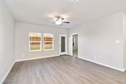 206 Berkshire Drive, Princeton, TX 75071 - Photo 8