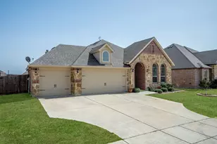 3724 Ranchers Rdg, Krum, TX 76249 - Photo 2