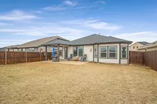1913 Briar Hl Dr, Denton, TX 76207 - Photo 22