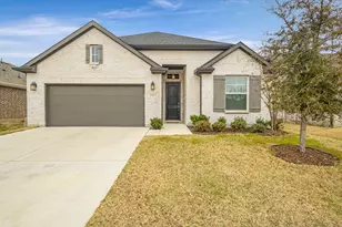 1913 Briar Hl Dr, Denton, TX 76207 - Photo 2