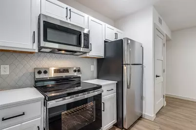 715 N Lancaster Avenue #210, Dallas, TX 75203 - Photo 12