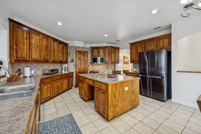 7220 Tolosa, Grand Prairie, TX 75054 - Photo 8