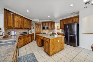 7220 Tolosa, Grand Prairie, TX 75054 - Photo 8