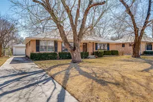 11062 Milhof Dr, Dallas, TX 75228 - Photo 2
