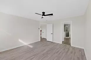 714 Ashbrook Ct, Euless, TX 76039 - Photo 16