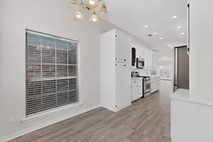 714 Ashbrook Ct, Euless, TX 76039 - Photo 10