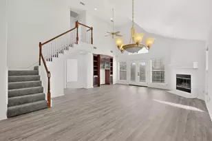 714 Ashbrook Ct, Euless, TX 76039 - Photo 4