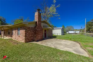 1120 Pine St, Waskom, TX 75692 - Photo 1