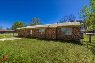 1120 Pine St, Waskom, TX 75692 - Photo 12