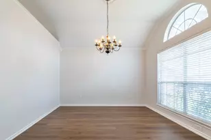 1400 Lyra Ln, Arlington, TX 76013 - Photo 14