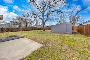810 N Walnut St, Sherman, TX 75090 - Photo 24