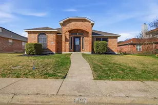 1107 Wayne Ave, Duncanville, TX 75137 - Photo 1