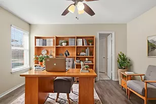 1107 Wayne Ave, Duncanville, TX 75137 - Photo 6