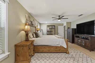 945 Lake Ridge Drive, Azle, TX 76020 - Photo 20