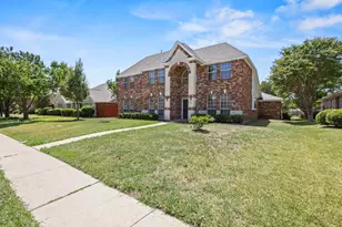 3805 Wellington Dr, Richardson, TX 75082 - Photo 2