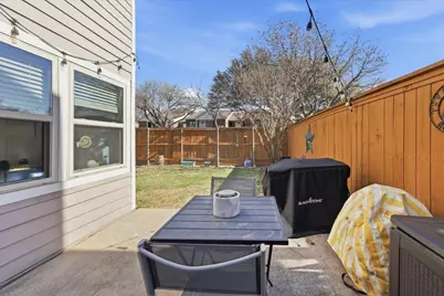 315 Stoneledge Drive, Irving, TX 75063 - Photo 30