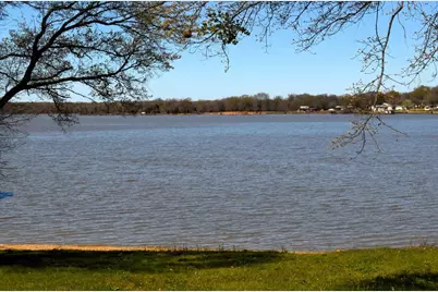 1540 Shoreline Drive, Mabank, TX 75143 - Photo 2