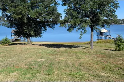 1540 Shoreline Drive, Mabank, TX 75143 - Photo 4