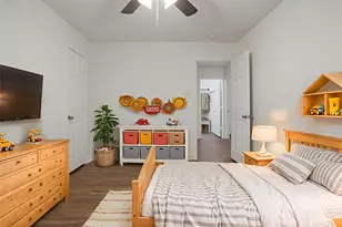 1922 Cross Oaks Dr, Lancaster, TX 75146 - Photo 6