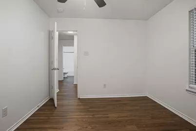 1922 Cross Oaks Drive, Lancaster, TX 75146 - Photo 18