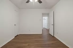 1922 Cross Oaks Dr, Lancaster, TX 75146 - Photo 14