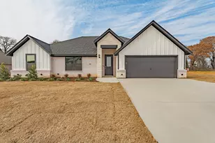 400 Sunflower Ct, Tolar, TX 76476 - Photo 1