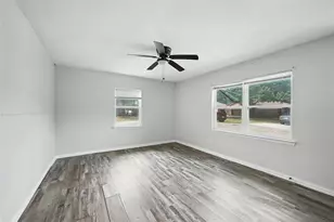 734 Thompson Dr, Lake Dallas, TX 75065 - Photo 8