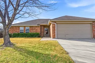 501 Nathan St, Saginaw, TX 76179 - Photo 1