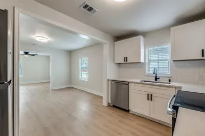 2415 Dathe Street, Dallas, TX 75215 - Photo 12