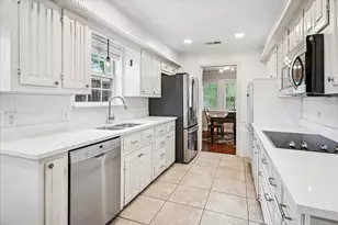 8635 Capri Dr, Dallas, TX 75238 - Photo 20