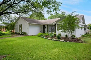 8635 Capri Dr, Dallas, TX 75238 - Photo 2