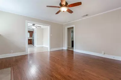 6922 Lindsley Avenue, Dallas, TX 75223 - Photo 4