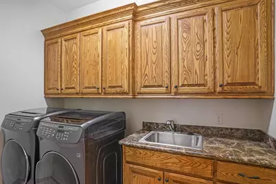 7713 Lakeview Circle, Fort Worth, TX 76179 - Photo 32