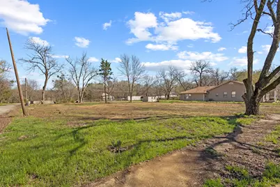 705 E Cherry Street, Paris, TX 75460 - Photo 2