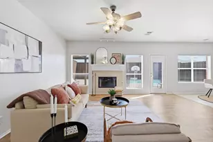 4704 Ericksen Dr, Carrollton, TX 75010 - Photo 12