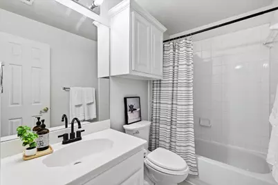 4704 Ericksen Drive, Carrollton, TX 75010 - Photo 24