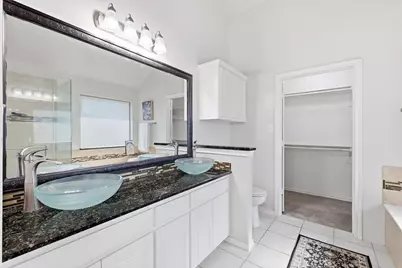 4704 Ericksen Drive, Carrollton, TX 75010 - Photo 20