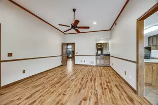 2516 Copper Creek Ln, Carrollton, TX 75006 - Photo 6