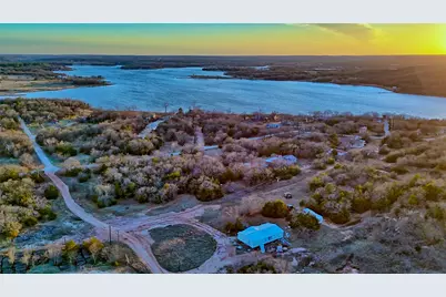 858 Ford Road, Bowie, TX 76230 - Photo 32