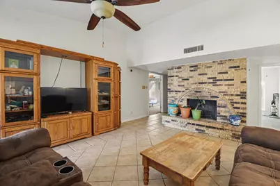 750 Greenhill Lane, Grand Prairie, TX 75052 - Photo 8